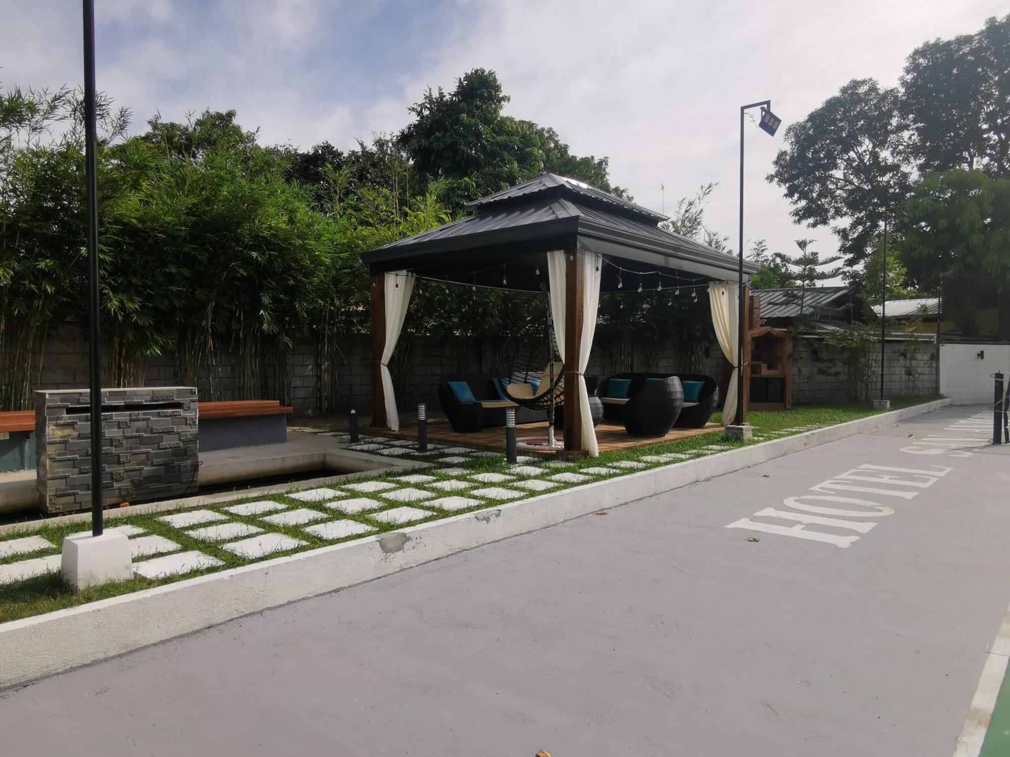 Jjphr Hotel San Antonio Lubao Exterior foto